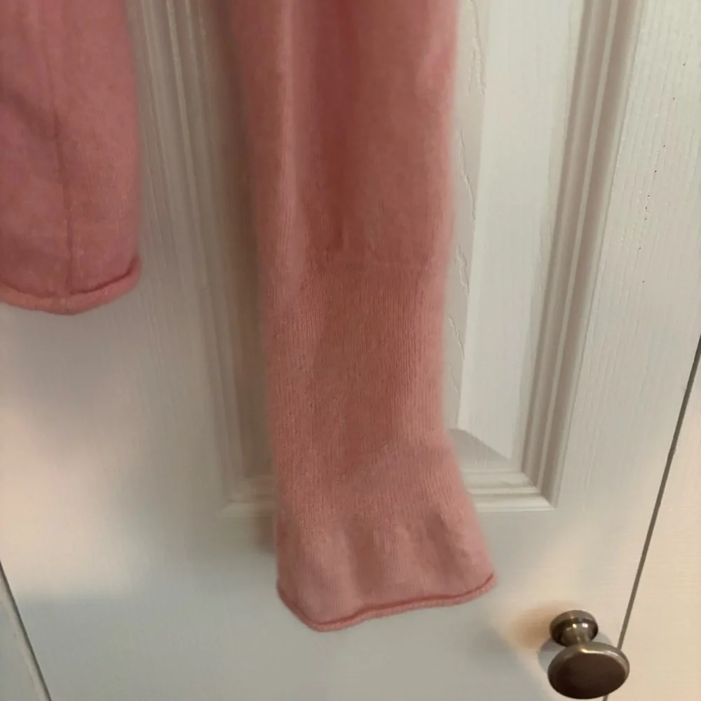 Cashmere bedazzled sweater